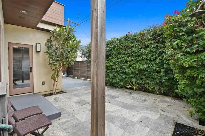 264 Tivoli, Long Beach, California 90803