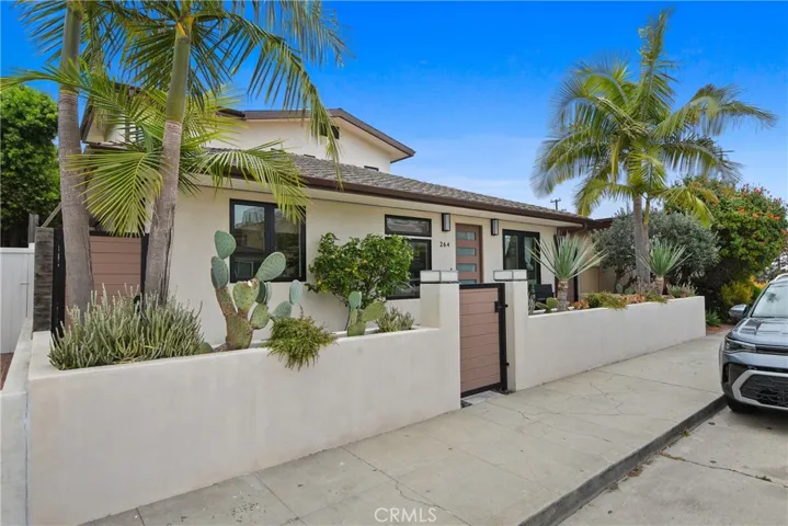 264 Tivoli, Long Beach, California 90803