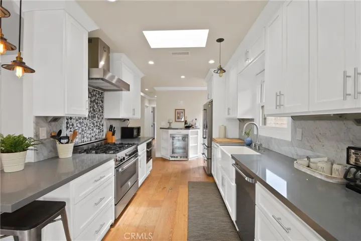 264 Tivoli, Long Beach, California 90803