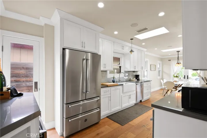 264 Tivoli, Long Beach, California 90803