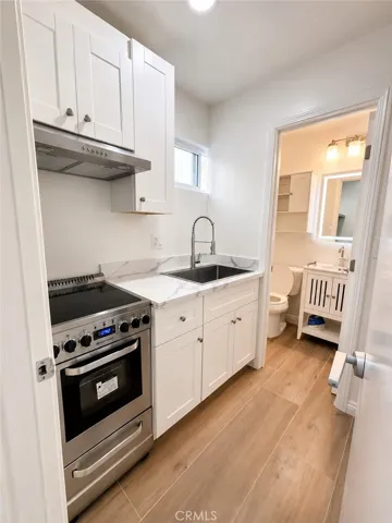 9 Angell St 1, Irvine, California 92612