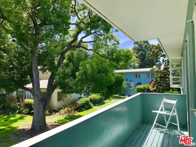 5249 1/2 Village Green, Los Angeles, California 90016