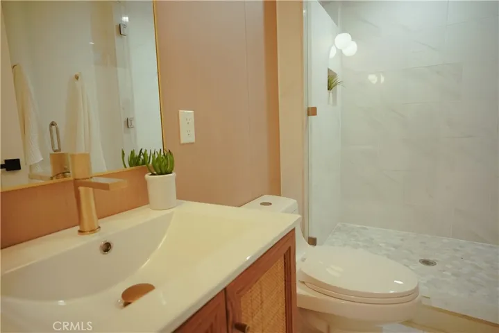 808 S Los Robles, Pasadena, California 91106