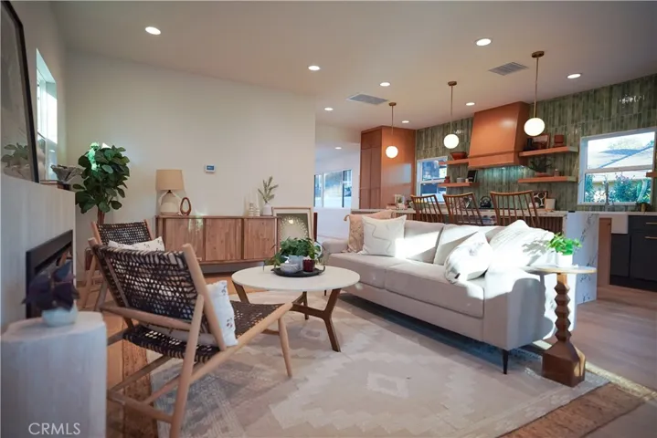 808 S Los Robles, Pasadena, California 91106