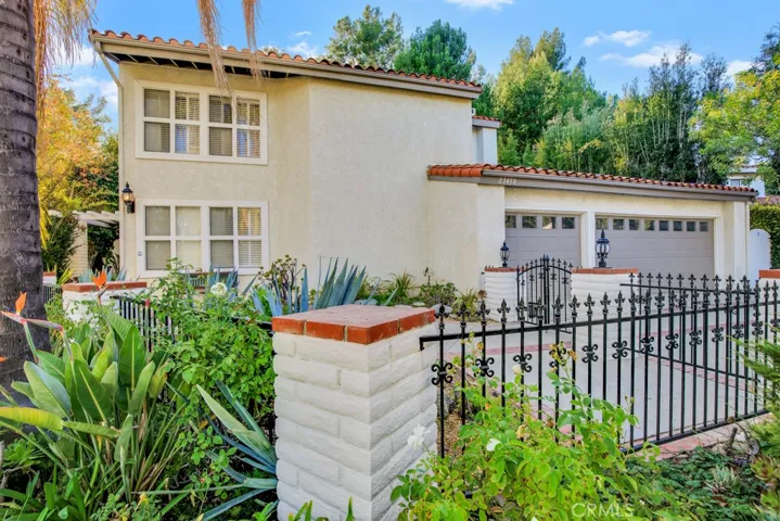 23450 Park Hermosa, Calabasas, California 91302