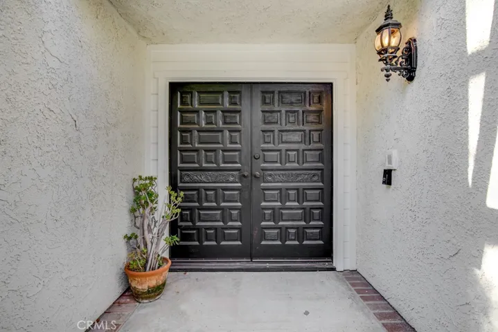 23450 Park Hermosa, Calabasas, California 91302