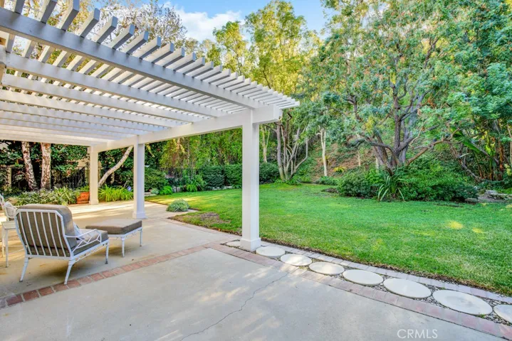 23450 Park Hermosa, Calabasas, California 91302