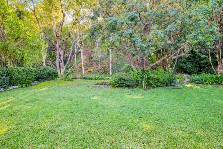 23450 Park Hermosa, Calabasas, California 91302