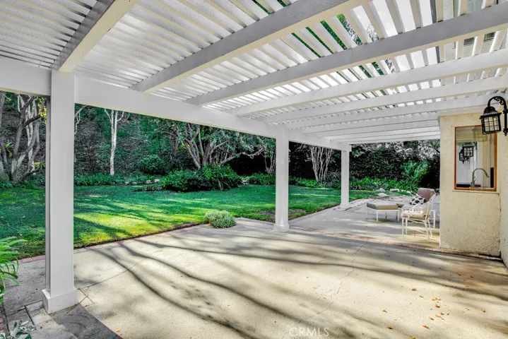 23450 Park Hermosa, Calabasas, California 91302
