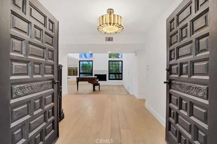 23450 Park Hermosa, Calabasas, California 91302