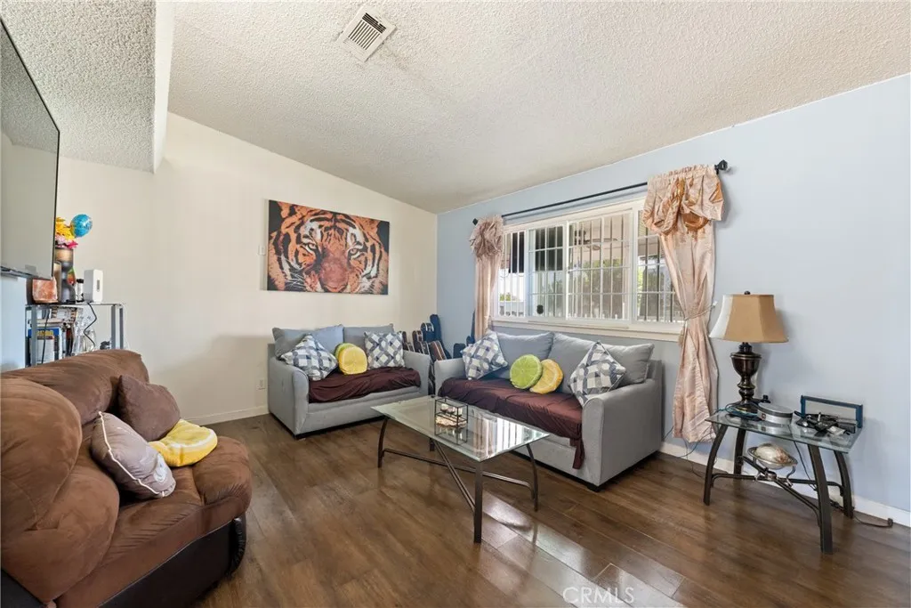 6070 Blythe Avenue, Highland, California 92346 — photo 4