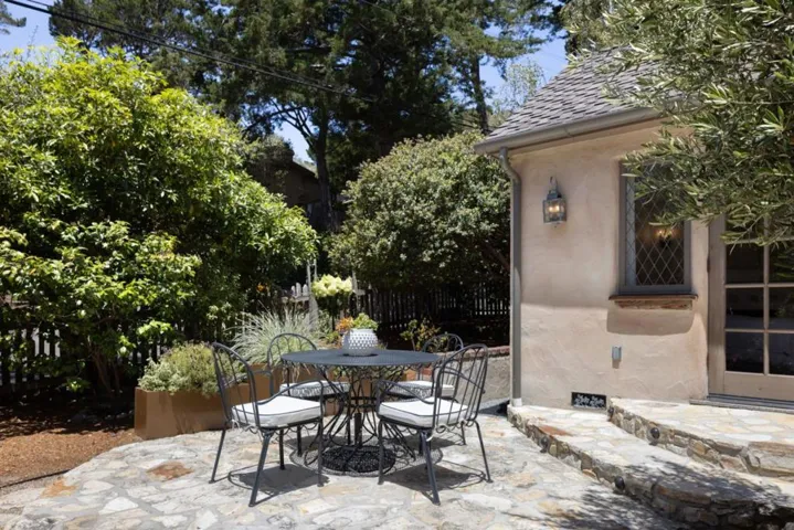 0 Ne Corner Of Santa Rita & 3rd, Carmel, California 93921