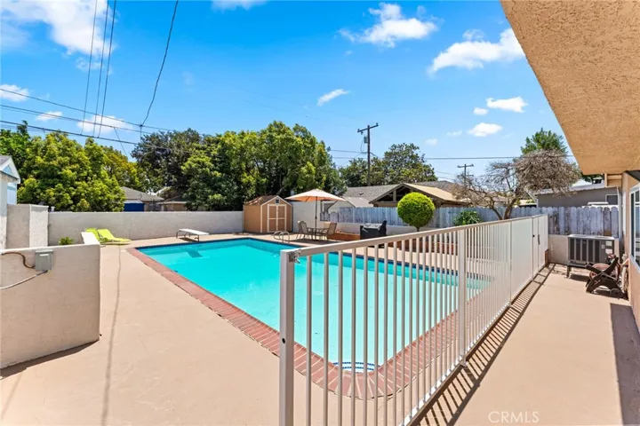 Fully Gated Pool