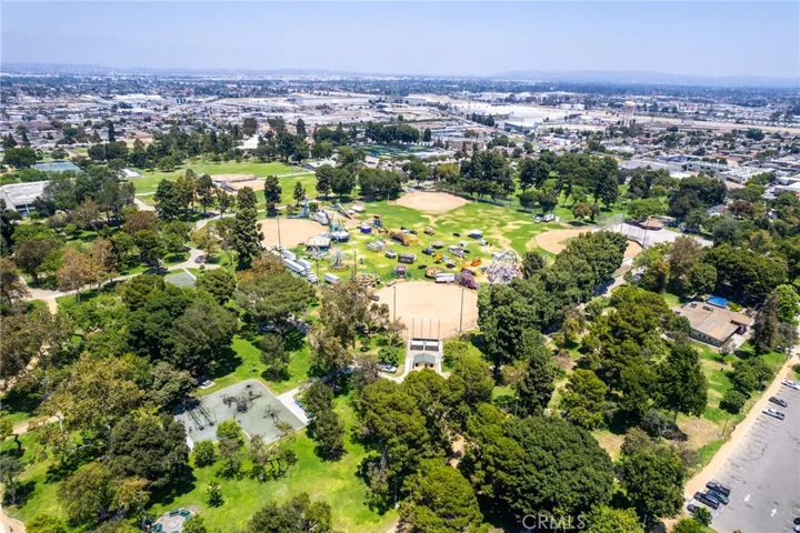 10332 Washington, South Gate, California 90280