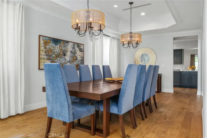 16459 Otsego Street, Encino, California 91436