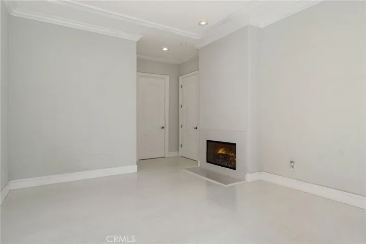 16459 Otsego Street, Encino, California 91436
