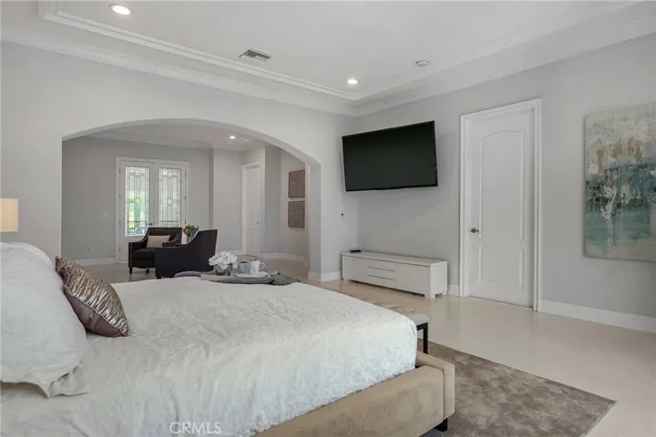 16459 Otsego Street, Encino, California 91436