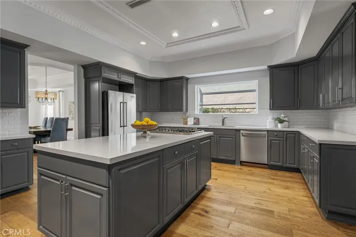 16459 Otsego Street, Encino, California 91436