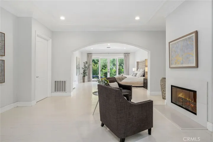 16459 Otsego Street, Encino, California 91436
