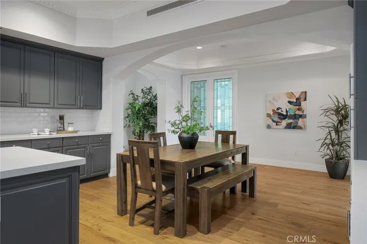 16459 Otsego Street, Encino, California 91436