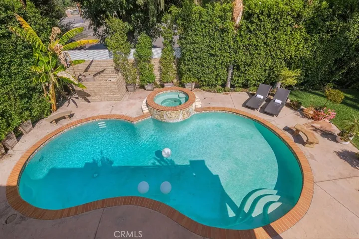 16459 Otsego Street, Encino, California 91436