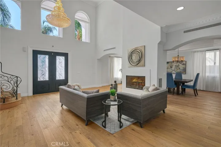16459 Otsego Street, Encino, California 91436
