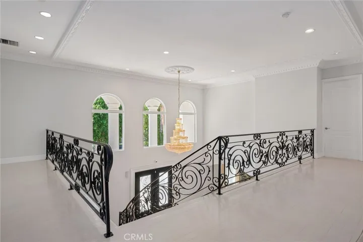 16459 Otsego Street, Encino, California 91436