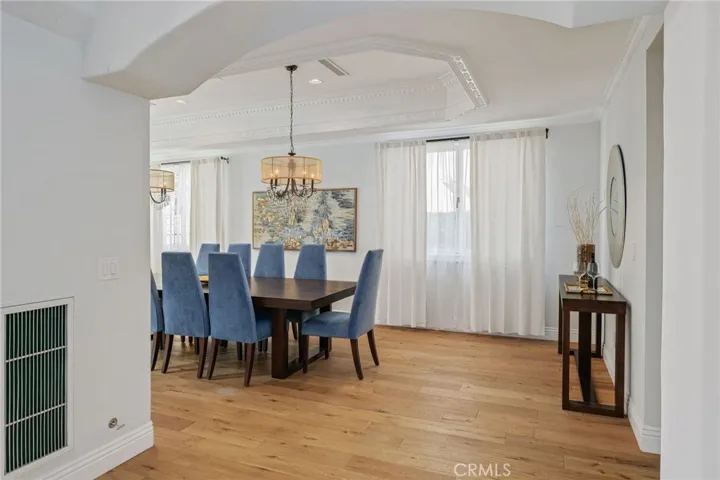 16459 Otsego Street, Encino, California 91436