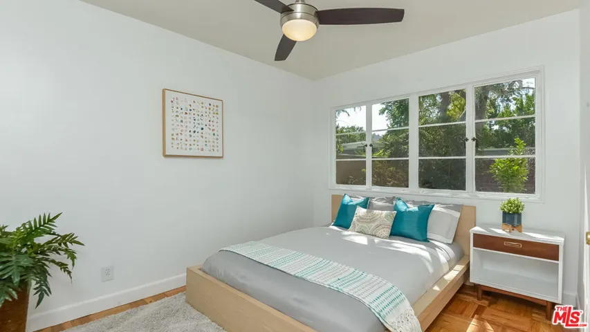 2nd bedroom