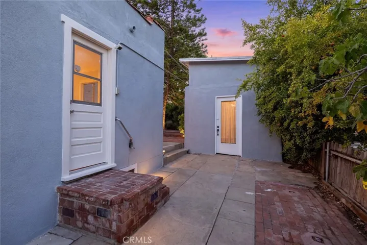 1913 Hanford, Pasadena, California 91104