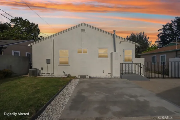 2213 N Valley Street, Burbank, California 91505