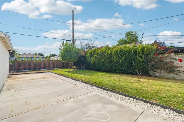 2213 N Valley Street, Burbank, California 91505