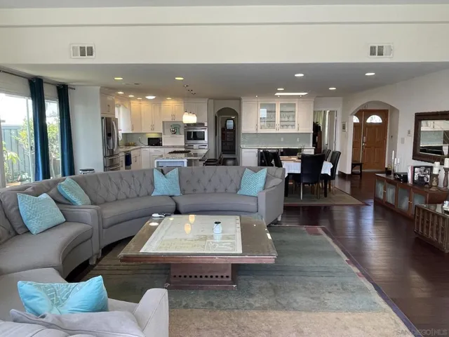 2353 Cowley Way, San Diego, California 92110