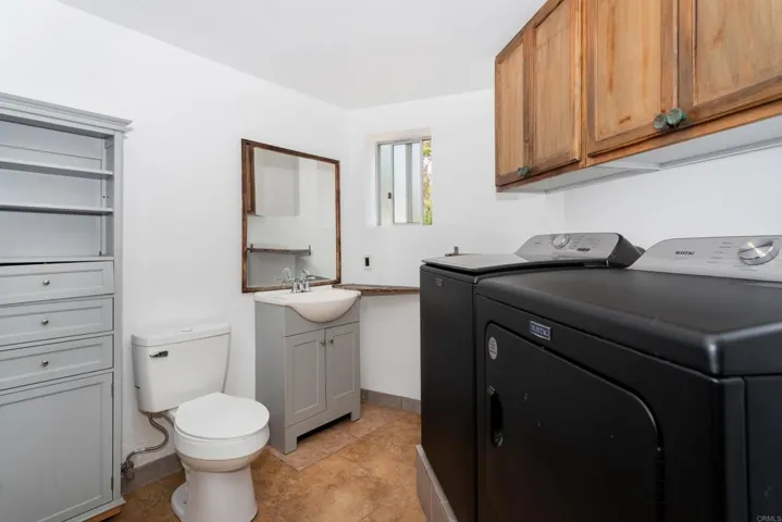 1228 Tower Drive, Vista, California 92083