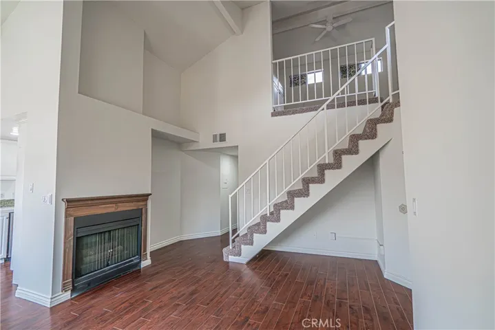 Living room to Hall