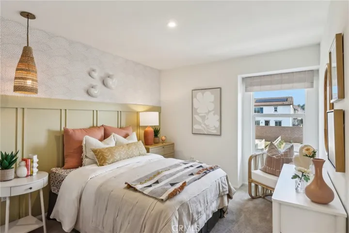 MODEL HOME