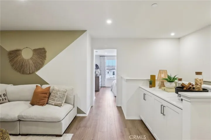 MODEL HOME
