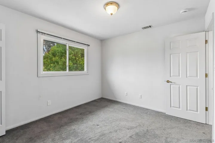 6214 Radio, San Diego, California 92114