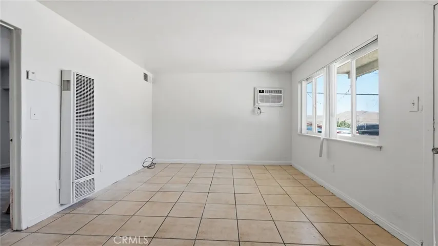 511 E Fredricks, Barstow, California 92311