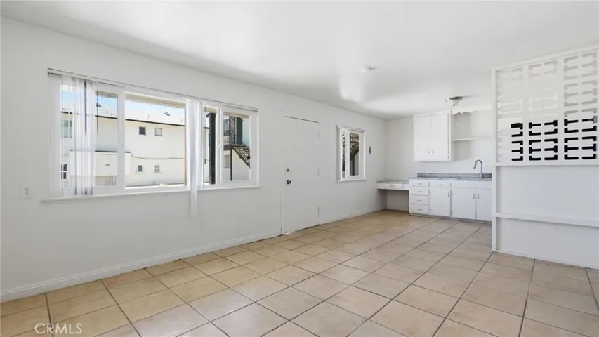 511 E Fredricks, Barstow, California 92311