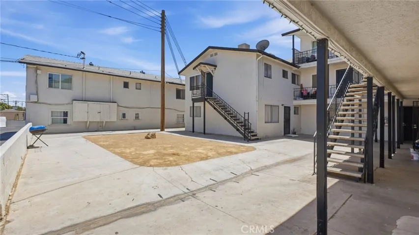 511 E Fredricks, Barstow, California 92311