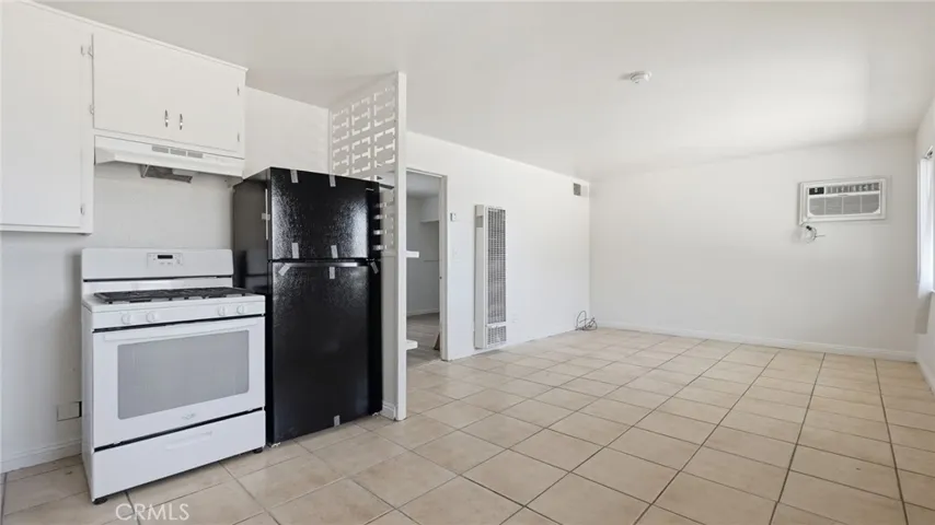 511 E Fredricks, Barstow, California 92311