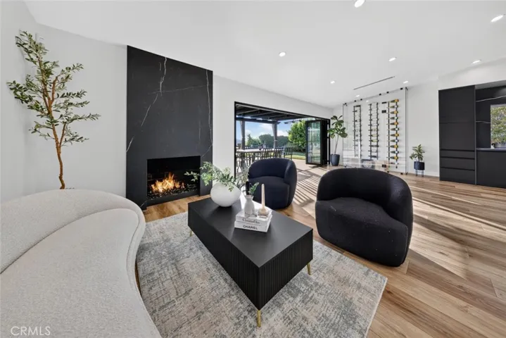 9411 Crystal View Drive, Tujunga, California 91042