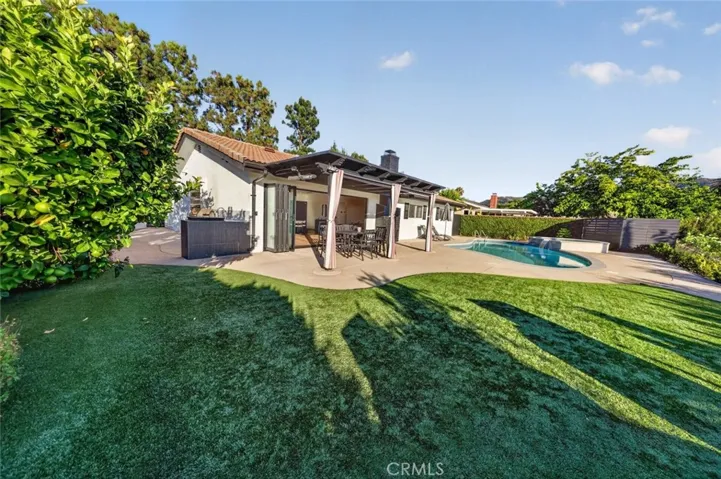 9411 Crystal View Drive, Tujunga, California 91042