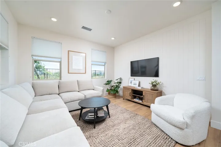 3590 E Peckham Paseo 6, Ontario, California 91761