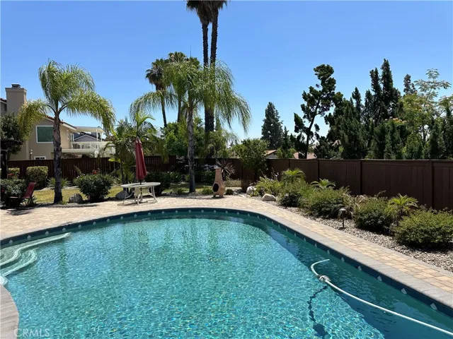 165 Cottonwood Avenue, Riverside, California 92506