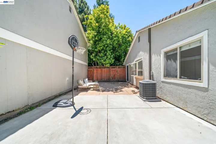 40130 Santa Teresa Cmn, Fremont, California 94539
