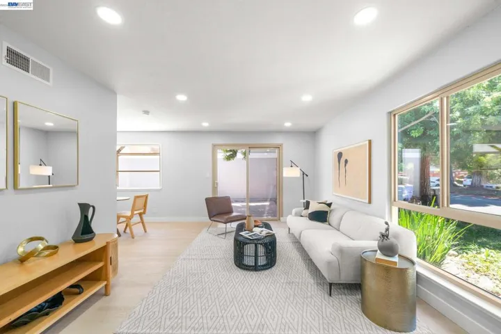 40130 Santa Teresa Cmn, Fremont, California 94539
