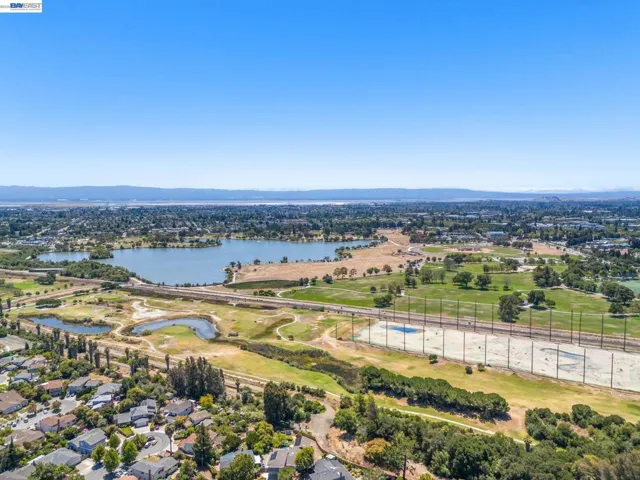 40130 Santa Teresa Cmn, Fremont, California 94539