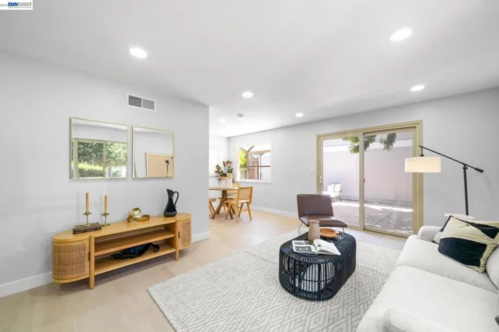 40130 Santa Teresa Cmn, Fremont, California 94539